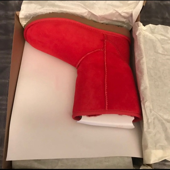 Uggs - Picture 3 of 8